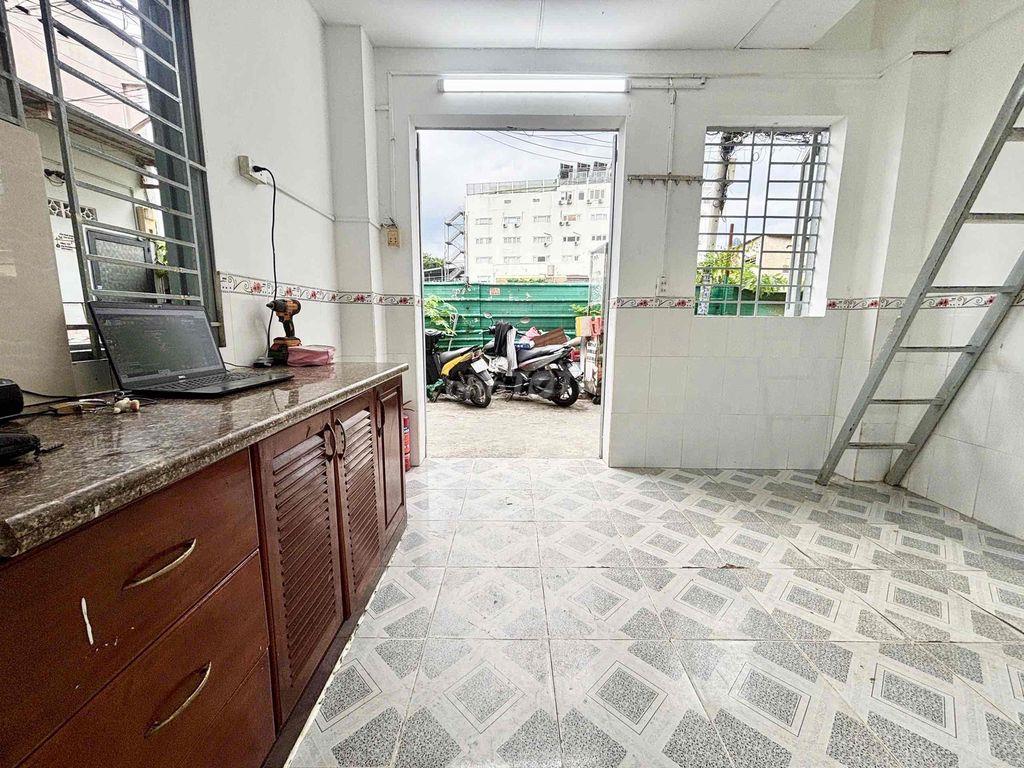 Phòng trệt lầu, buôn bán được khu D2