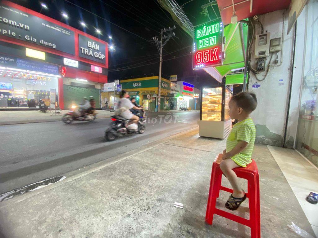 Sang shop quần áo ngay chợ Đại Hải Phan Văn Hớn 60tr
