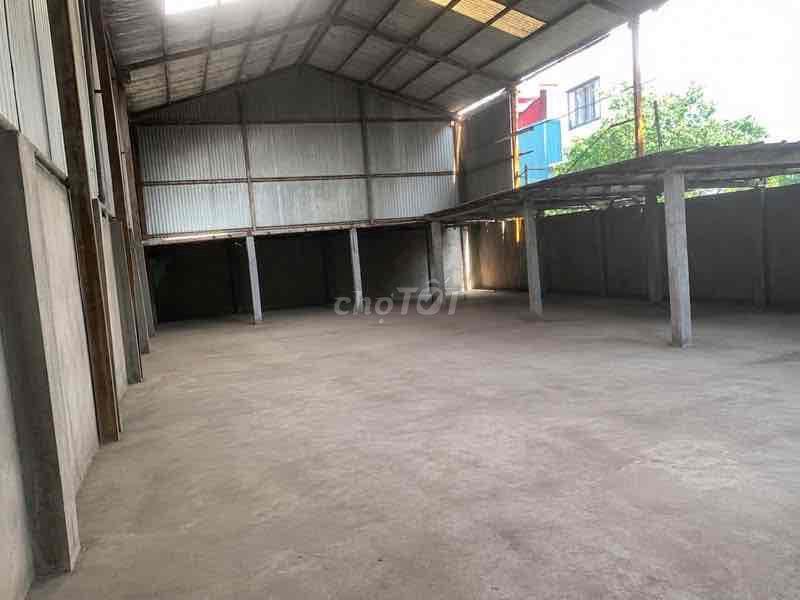 188m2 2 sổ đỏ liền kề sau lưng trường mầm non cự khối