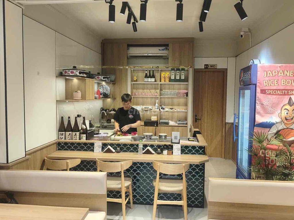 sang nhượng quán ăn Nhật Bản