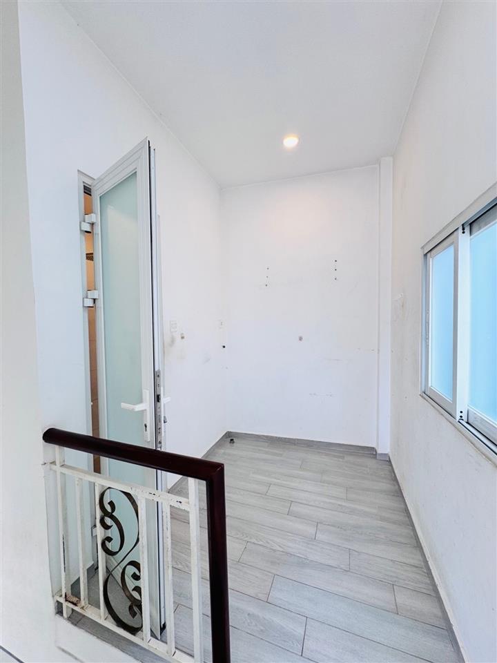 Bán nhà căn góc HXH 226 Nguyễn Văn Lượng P17 Gò Vấp 21m2 2PN giá 2.6tỷ