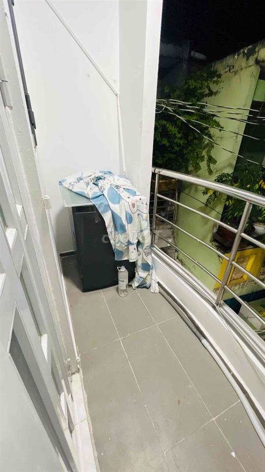 Cho thuê nguyên căn hẻm xe hơi Ni Sư Huỳnh Liên,có nội thất