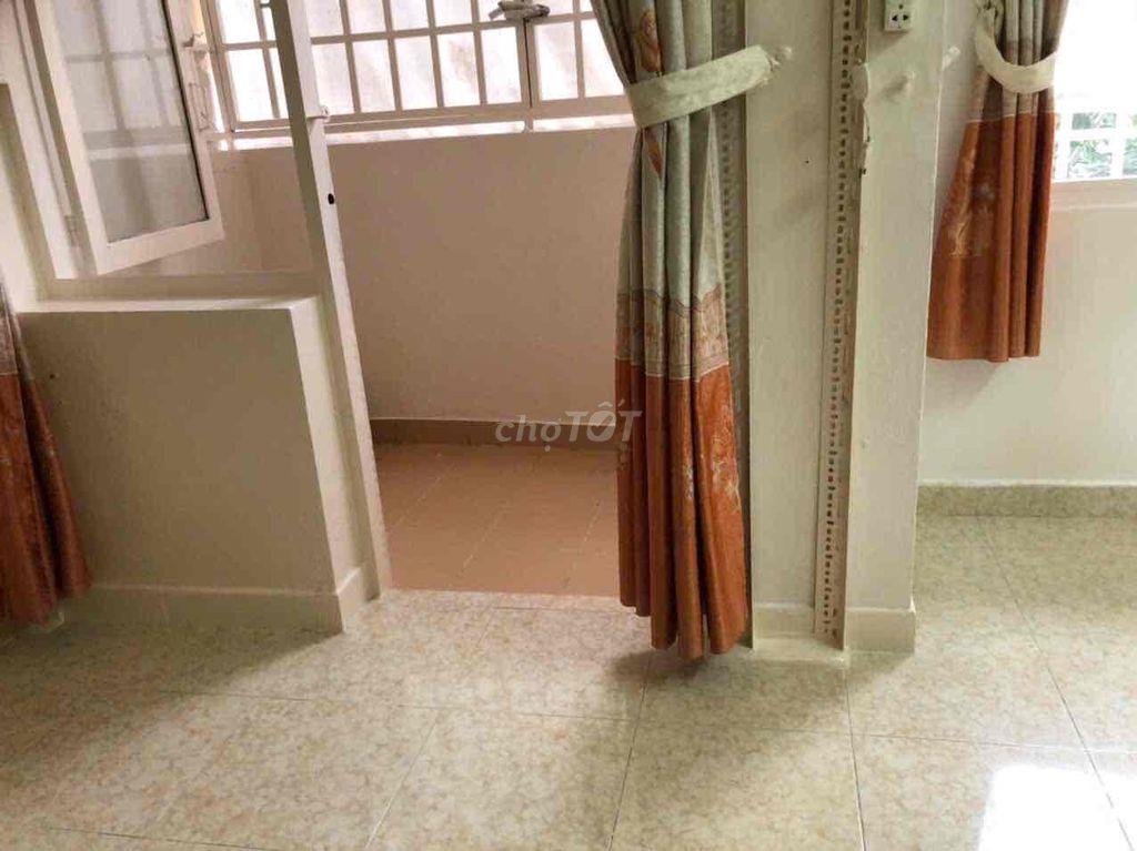 Bán Căn Hộ Chung Cư Bùi Minh Trực III