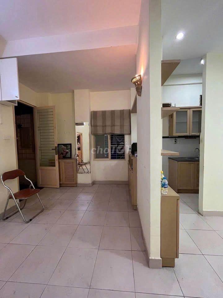 Chung Cư Võ Thị Sáu Quận 3, Ko nội thất thang bộ 1PN Giá thuê 10 tr/th