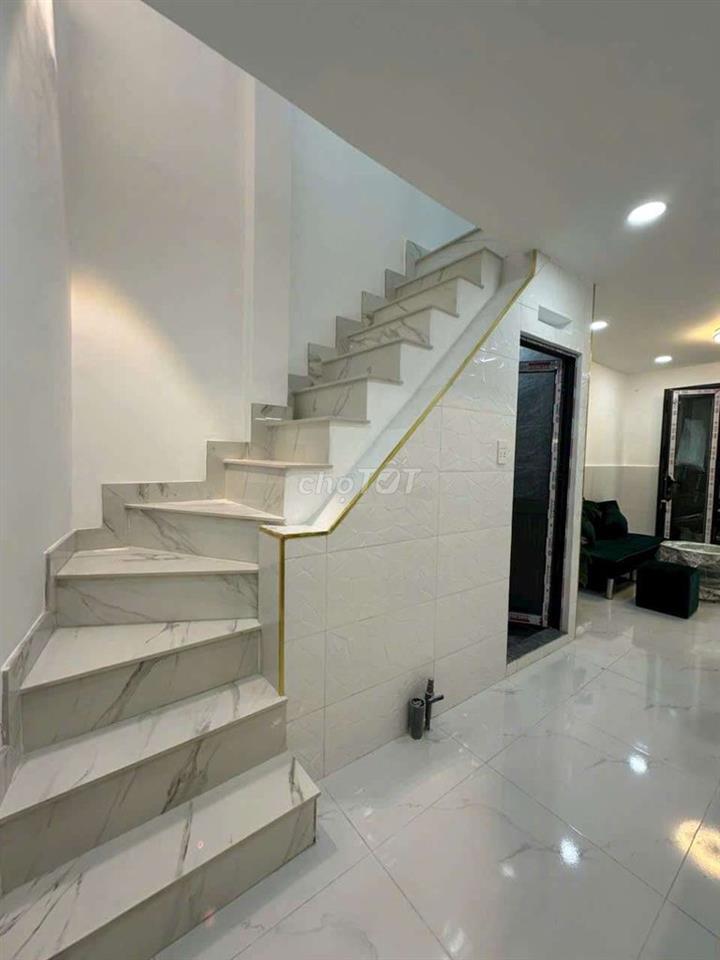 3,2m x 7m
1 trệt 1 lầu
2PN 2WC
Hướng: Nam