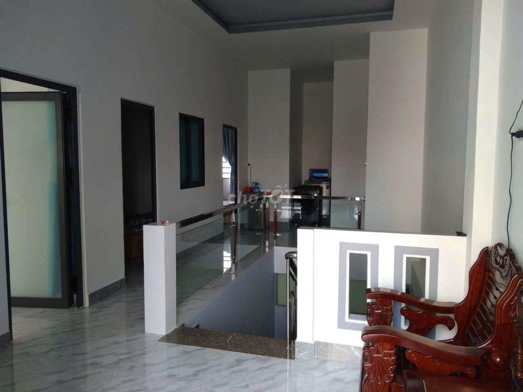 gia đình đi nước ngoài, cần bán gấp nhà