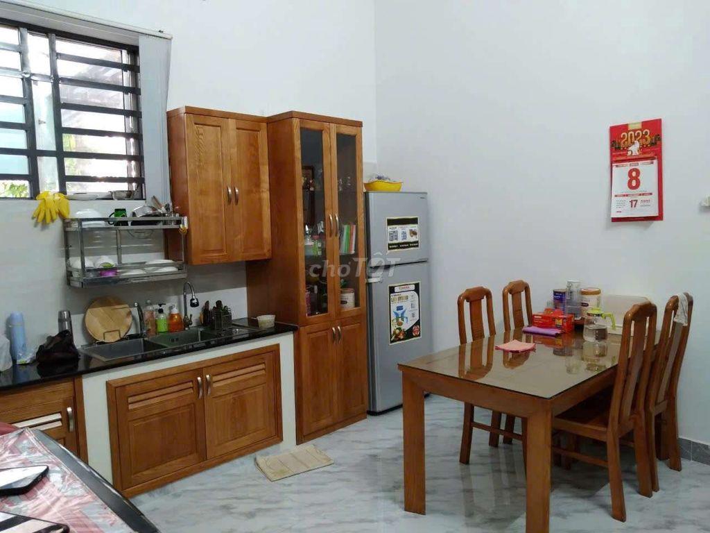 gia đình đi nước ngoài, cần bán gấp nhà