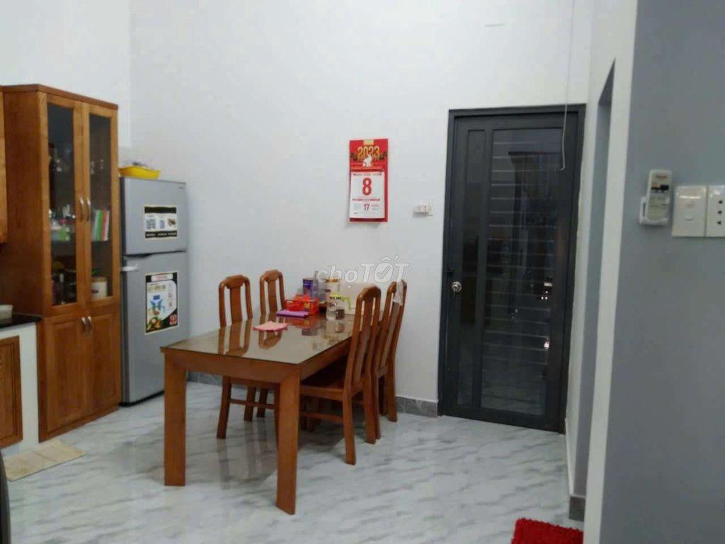 gia đình đi nước ngoài, cần bán gấp nhà