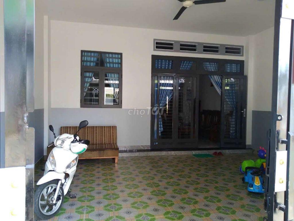 gia đình đi nước ngoài, cần bán gấp nhà