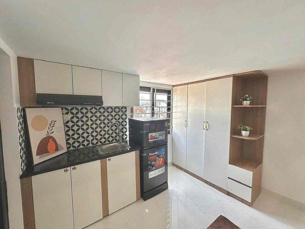Phòng mới full nội thất gần Tài nguyên Môi trường Phú Diễn