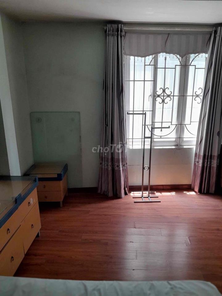 nhà trọ ngã tư sở