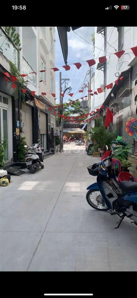 ngang 6m2 dài 5m 1 trệt 1 lầu hẻm thông 3m cách mt 30m