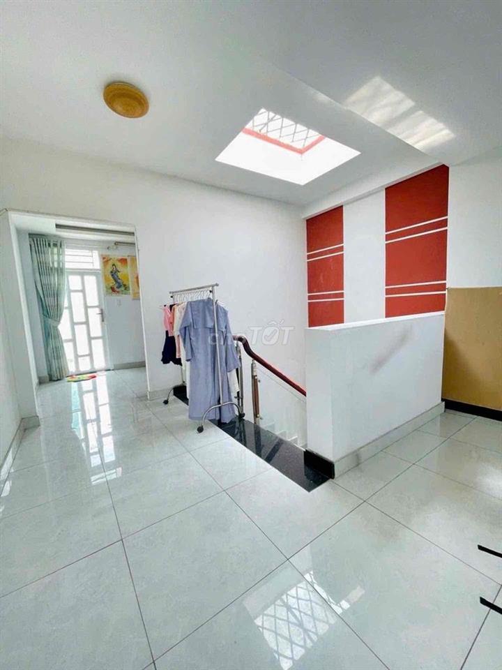 🏡 NHÀ 5 TẦNG – 74M²– SÁT SÂN BAY – XE TẢI ĐẬU CỬA – 10.5 TỶ TL