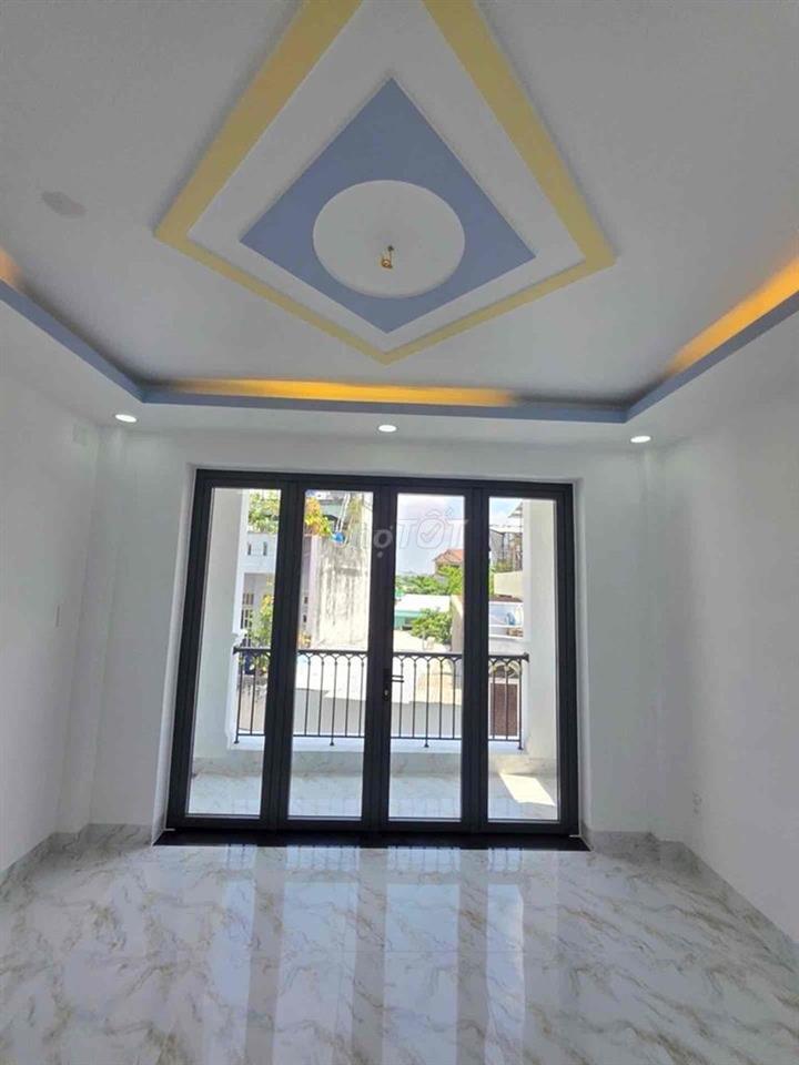🔥 NHÀ MỚI 5 TẦNG – THANG MÁY – HXH QUAY ĐẦU – SAU LƯNG EMART PHAN VĂN