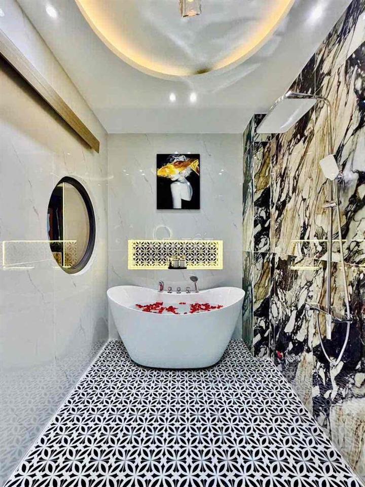 NHÀ 5 TẦNG – NGANG 6.7M  – GẦN LOTTE NGUYỄN VĂN LƯỢNG