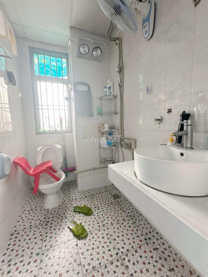 Bán Căn hộ Lô Góc Tòa A6 Kđt nam trung yên. Diện tích 44m2 