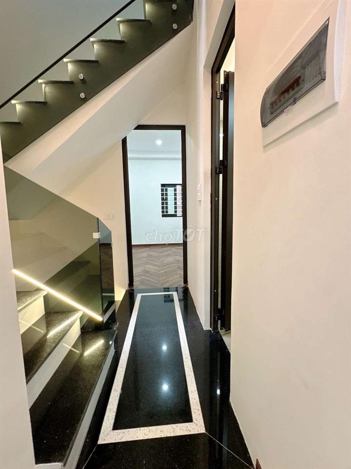 Nhà Mới Đẹp ôtô nhỏ đỗ cửa full nội thất chỉ việc kéo vali đến ở