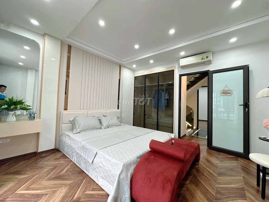Nhà Mới Đẹp ôtô nhỏ đỗ cửa full nội thất chỉ việc kéo vali đến ở