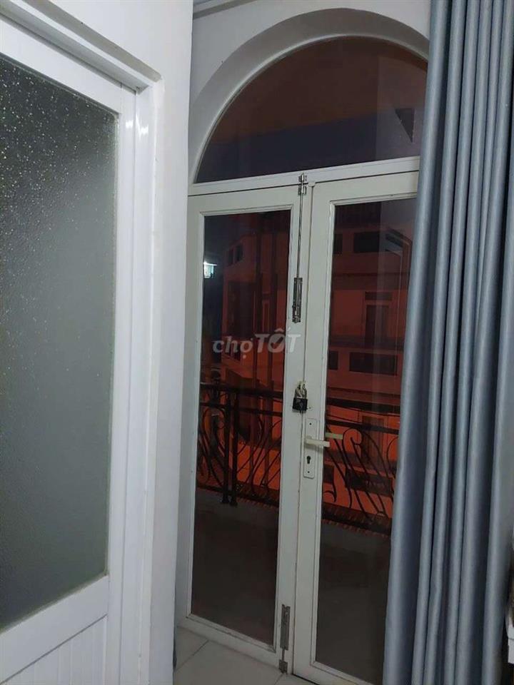 Phòng trọ 1 người cho nữ có toilet riêng Quận 6 (cũ)