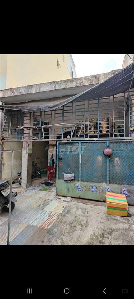 Nhà kdc gần đường, tiện ích trong bán kính 1 km, phù hợp ở,cho thuê