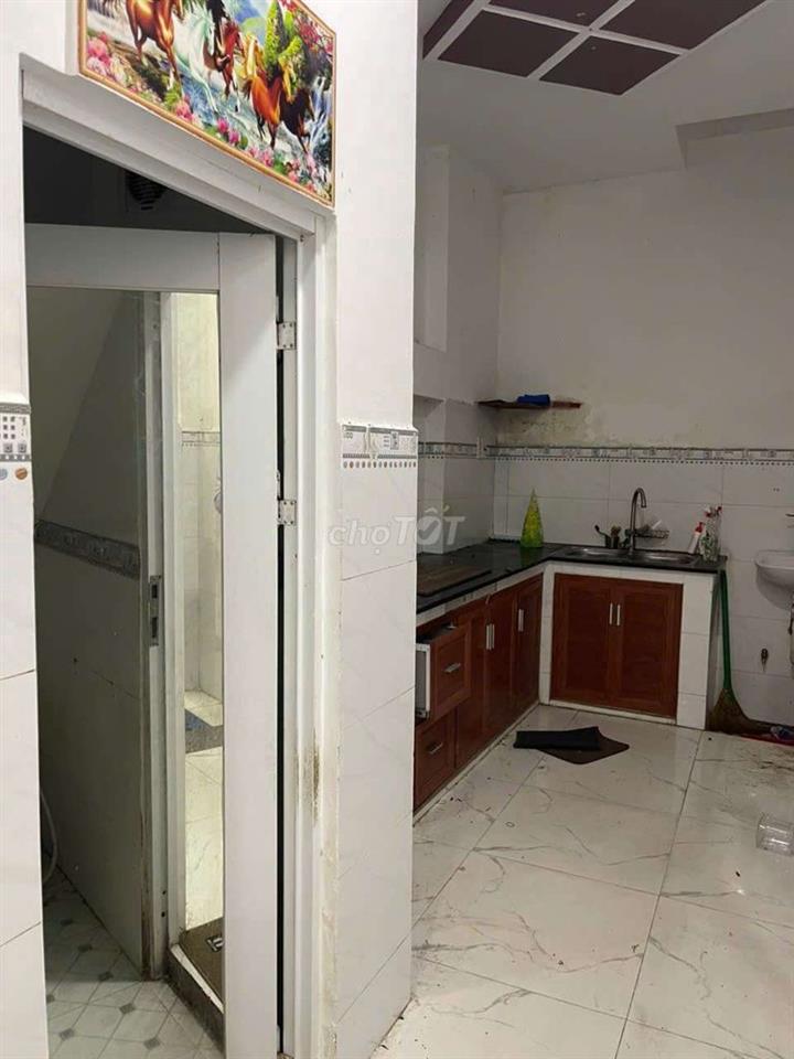 MB  F11, QTB
- DT: 3x13m , 
- nhà mới, lâu dài