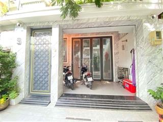 nhà mới vào ở ngay