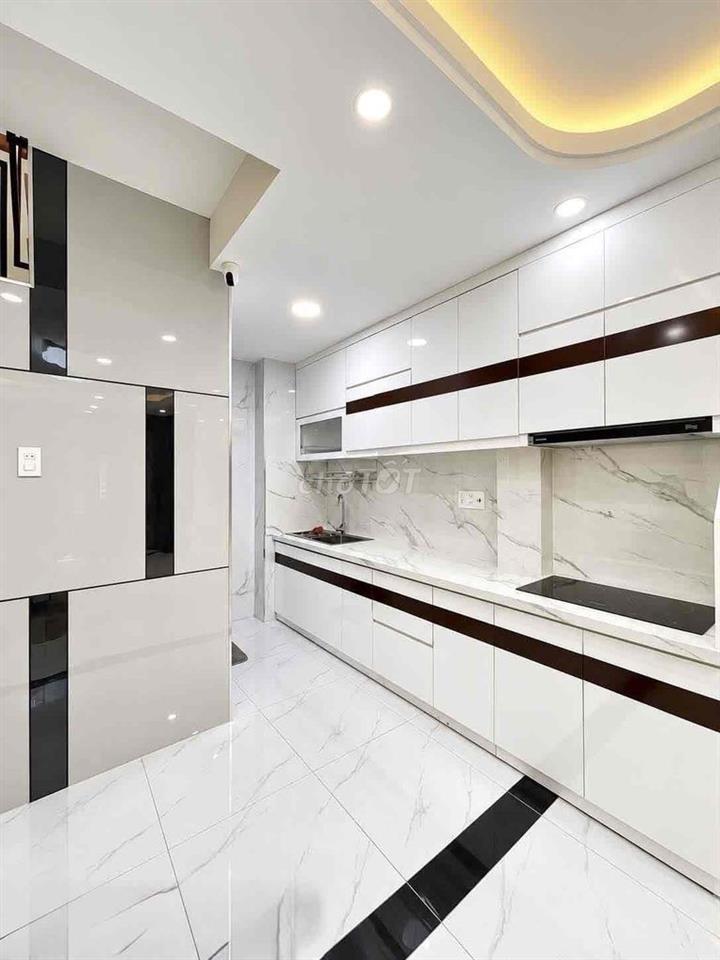 KẸT TIỀN CẦN BÁN NHÀ LÂM VĂN BỀN,QUẬN 7-GIÁ:4.35TỶ/56M2 (4x14M) CÓ SỔ
