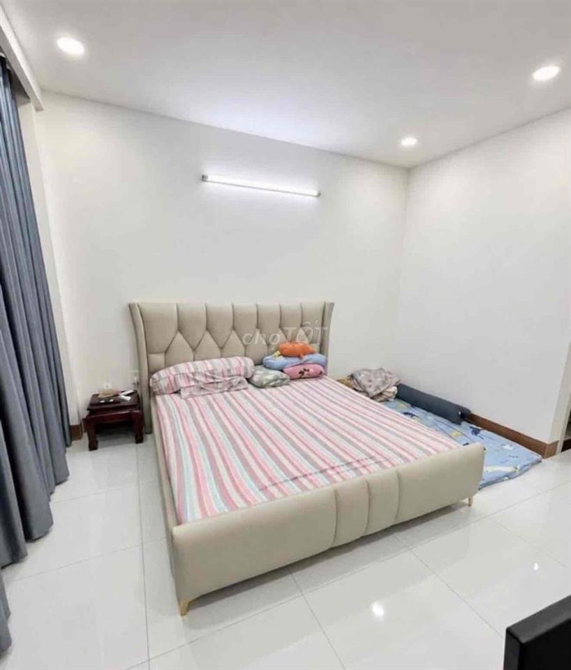 TÔI CẦN BÁN NHÀ CÁCH MẠNG THÁNG TÁM,QUẬN3-GIÁ:4.89TỶ/67.5M2 (5x13.5M)