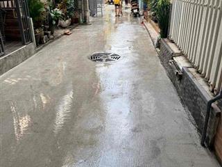 Bán nhà mặt tiền đường số 1