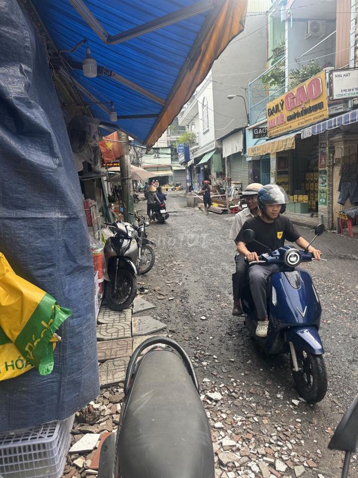 Cho thuê nhà Nguyên Căn mặt tiền chợ