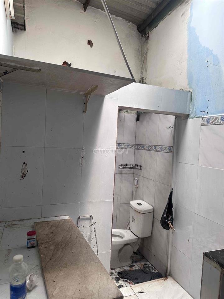 Nhà đường hẻm gần Siêu thị Emart