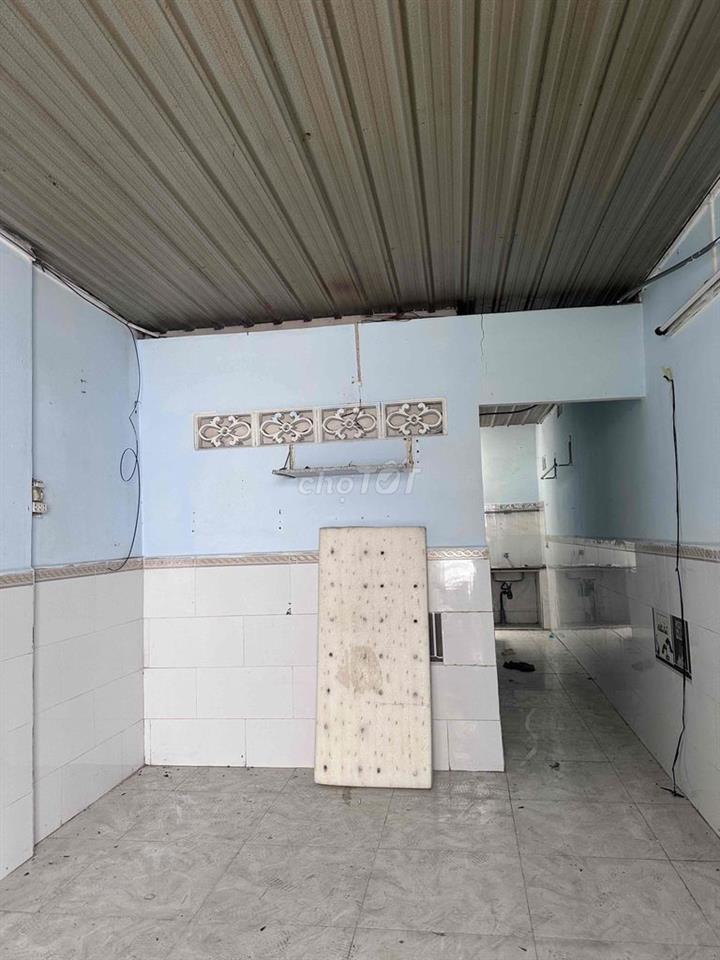Nhà đường hẻm gần Siêu thị Emart