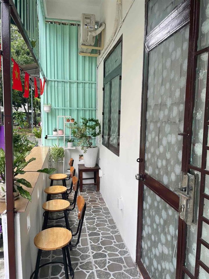 Sang nhượng quán cafe Dương Quảng Hàm - 160 triệu