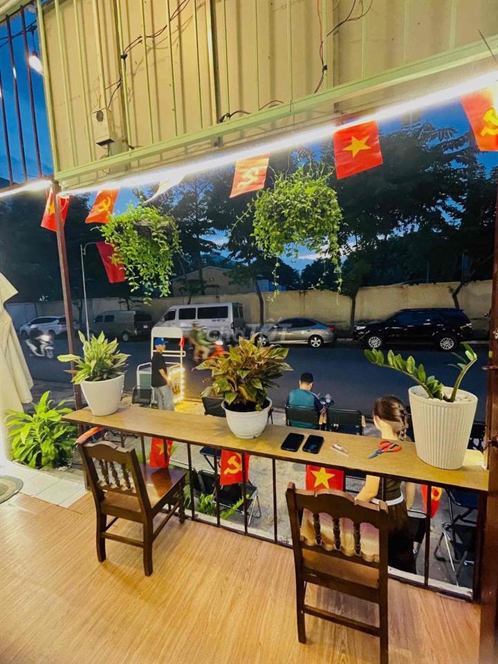 Sang nhượng quán cafe Dương Quảng Hàm - 160 triệu