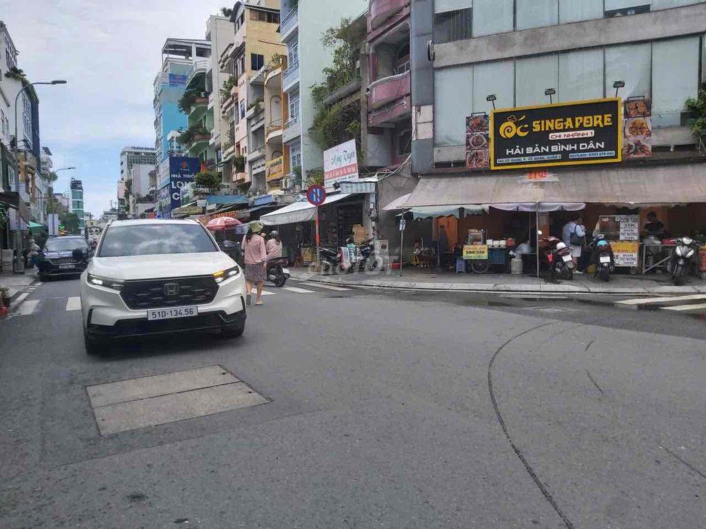 Cho thuê nhà góc 2 mặt tiền quận1