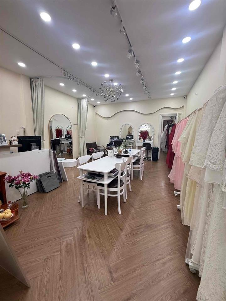 Cho thuê nhà 43 Nguyễn Trọng Tuyển, phú nhuận