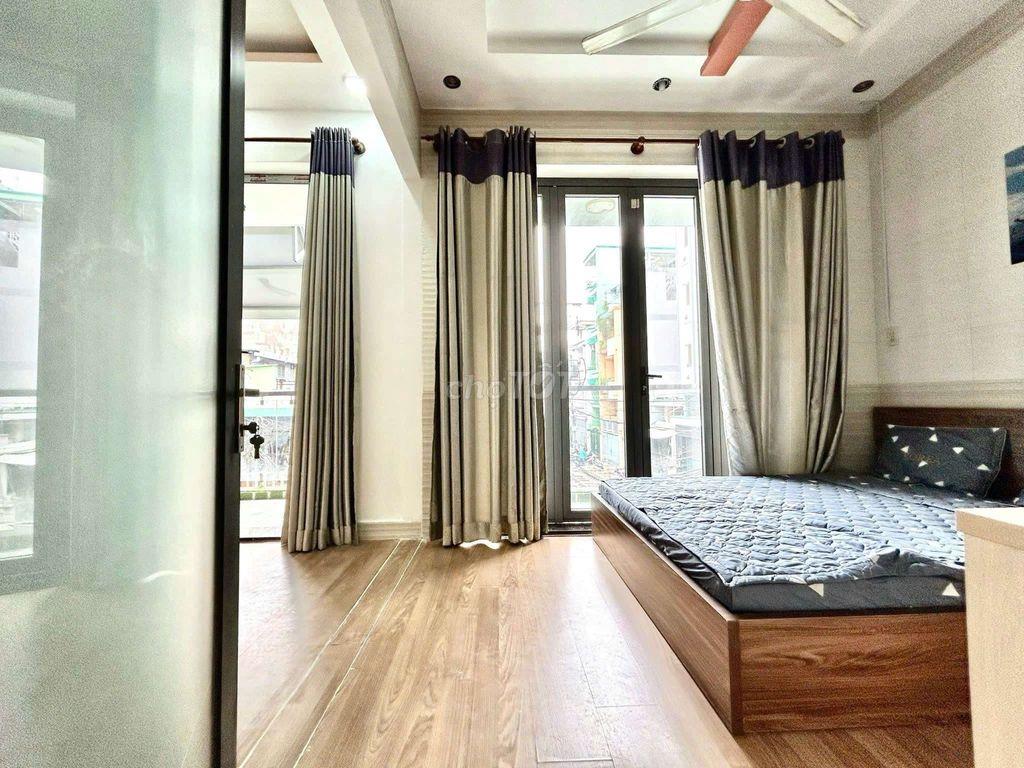 THÀNH THÁI_CỬA SỔ LỚN_BANCOL THOÁNG_FULLNT_PHÒNG MỚI_KO CHUNG CHỦ_CHỐT