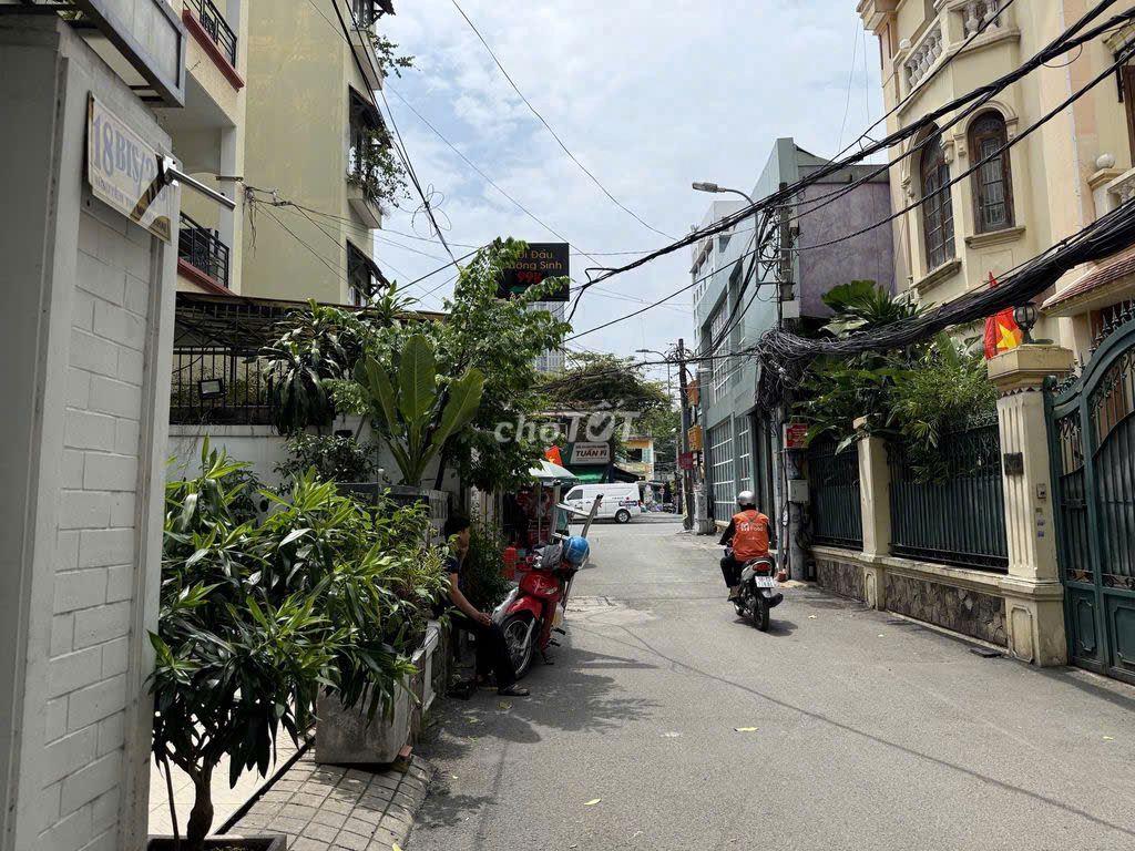 CHO THUÊ MẶT BẰNG 18BIS/3B NGUYỄN THỊ MINH KHAI, Q1 – 5X12M