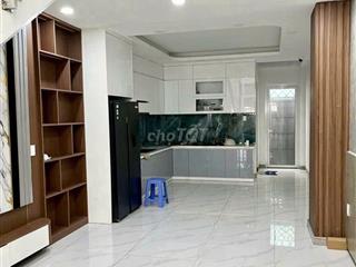 CHO THUÊ NHÀ MẶT TIỀN 176 NGUYỄN VĂN ĐẬU, BÌNH THẠNH – 4 LẦU – 45TRIỆU