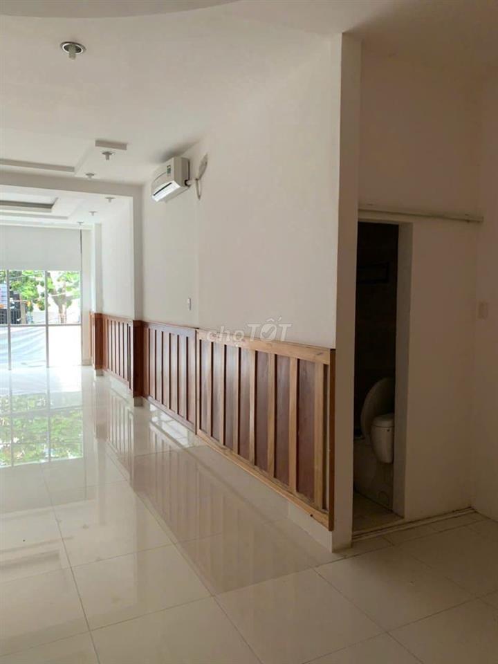 CHO THUÊ MT 100A YÊN THẾ, TÂN BÌNH – 4 TẦNG, THANG MÁY – 40 TRIỆU
