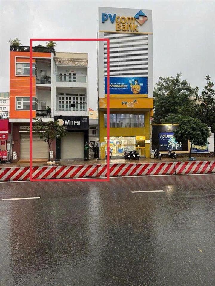 CHO THUÊ MT 497 LẠC LONG QUÂN, Q11 – TRỆT LỬNG 2 LẦU – 30 TRIỆU