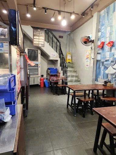 CHO THUÊ MẶT TIỀN 301B AN DƯƠNG VƯƠNG, Q5 – TRỆT 3 LẦU – 63 TRIỆU