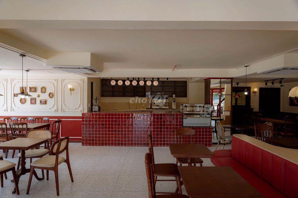 SANG QUÁN CAFE & BRUNCH 279 HOÀNG SA, Q1 – NGANG 10M
