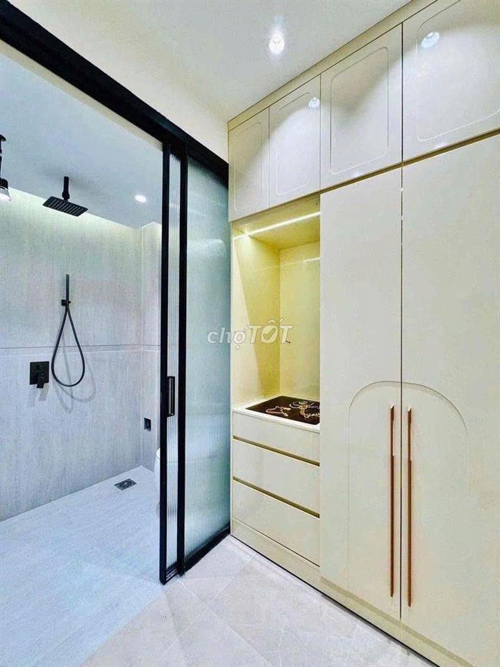 CHO THUÊ NHÀ 154/8 LÝ CHÍNH THẮNG, Q3 – 4PN, FULL NT – 30 TRIỆU