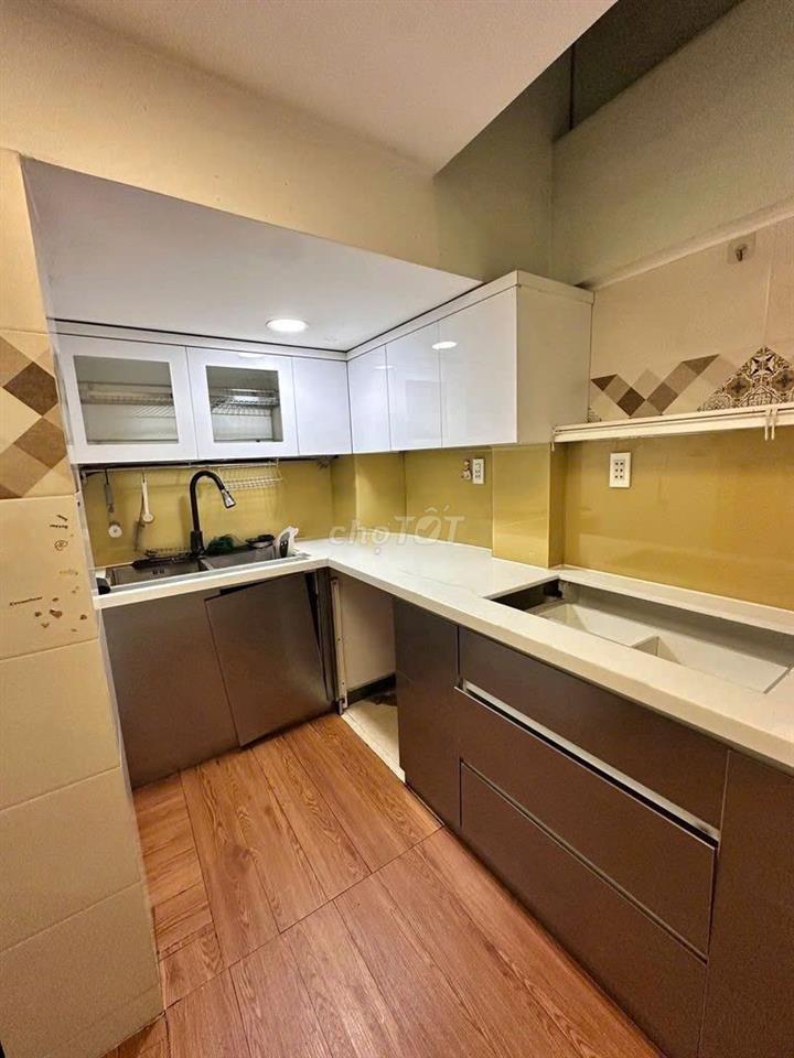 CHO THUÊ MẶT TIỀN 117 NGUYỄN THỊ NHỎ, Q11 – TRỆT LỬNG LẦU – 22 TRIỆU