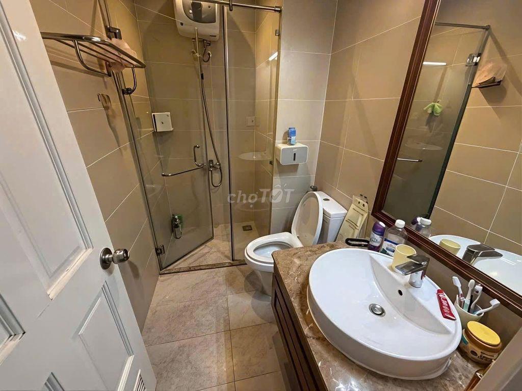 Chung cư Hoa Sen, đầy đủ nội thất 110m2, 3PN, Giá thuê 14,5