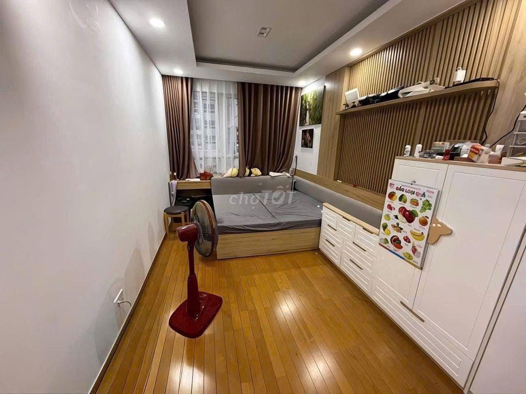 Chung cư Hoa Sen, đầy đủ nội thất 110m2, 3PN, Giá thuê 14,5