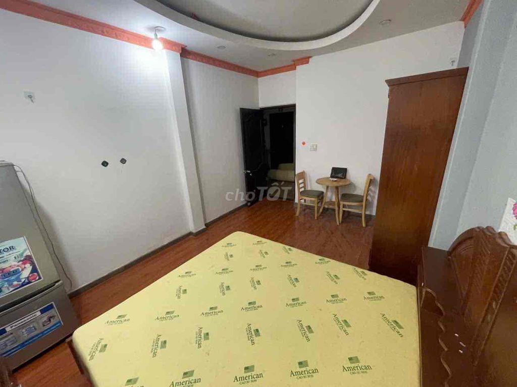 Cho thuê phòng trọ Quận 11 hẻm xe hơi đầy đủ nội thất