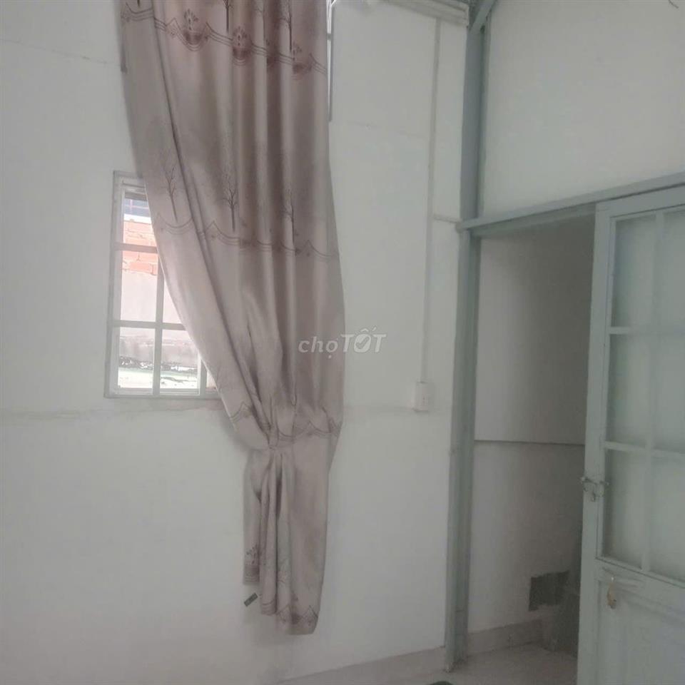 Phòng trọ lầu 2 giá mềm Quận 3