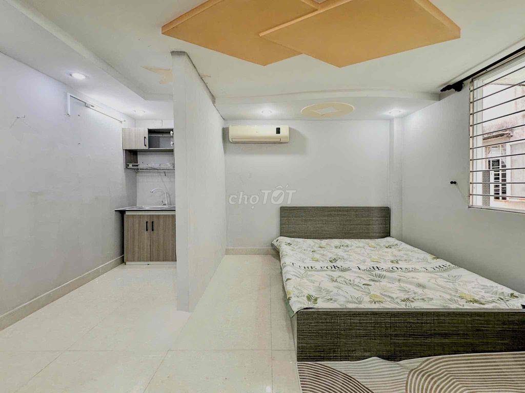 trọ rộng rãi có máy lạnh cửa sổ